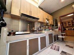 Stratton Green (D28), Terrace #568866881